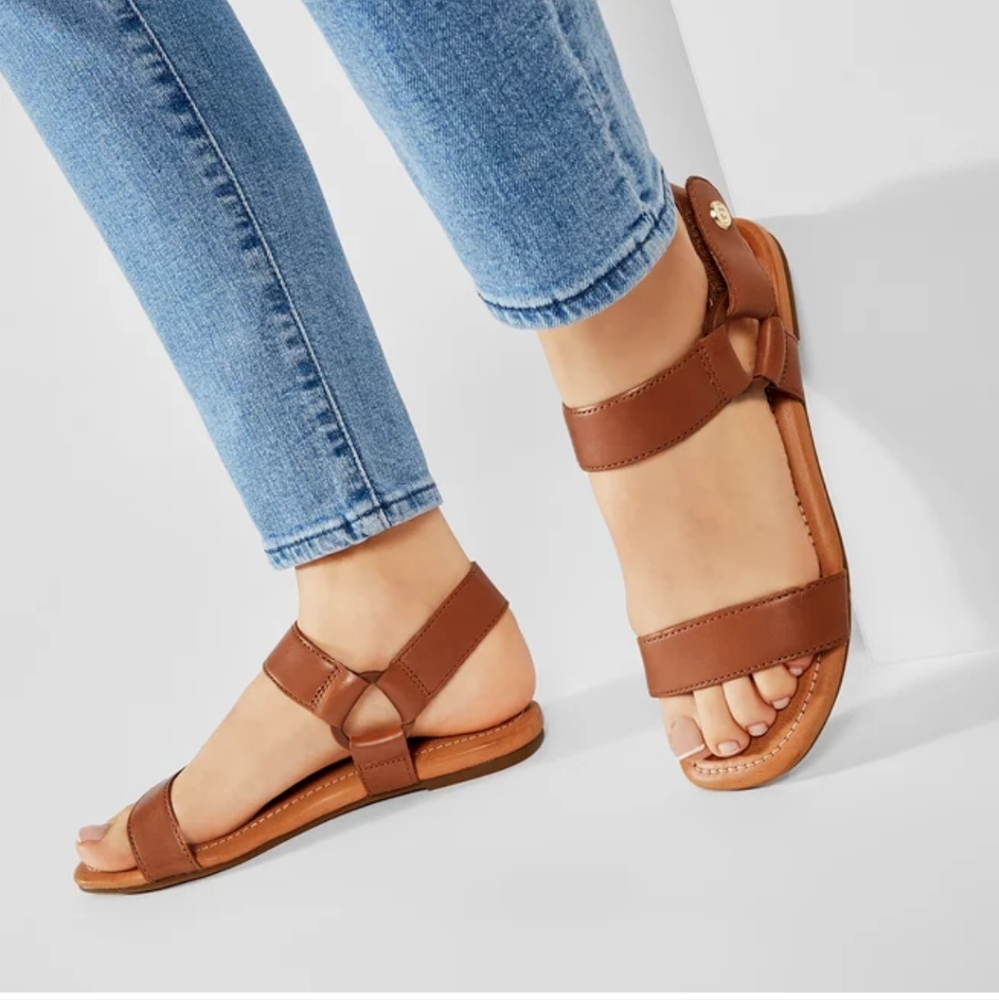 UGG Rynell Sandal